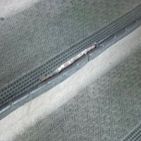 階段滑り止め部分の劣化